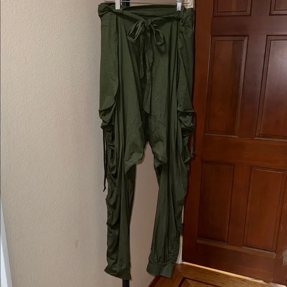 Sakoonee Harem Dhoti Palazzo Olive Green Cargo Pants with Drawstring Unisex OS - Picture 2 of 7